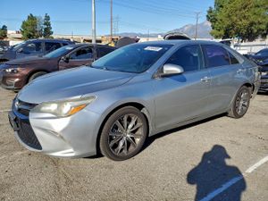 Toyota Camry LE 2.5L 4 2015