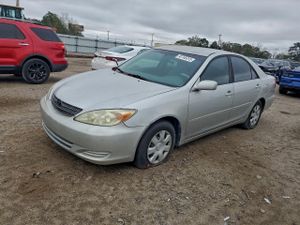 Toyota Camry LE 2.4L 4 2004