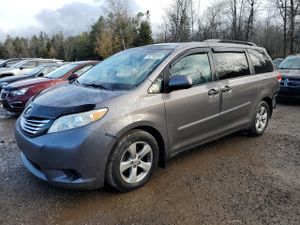 Toyota Sienna 3.5L 6 2013
