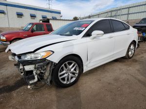 Ford Fusion SE 2.5L 4 2013