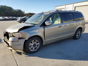Chrysler Town & Country LIMITED 4.0L 6 2009