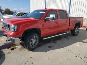 GMC Sierra K2500 SLT 6.6L 8 2013