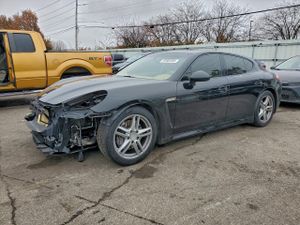 Porsche Panamera 2 3.6L 6 2011