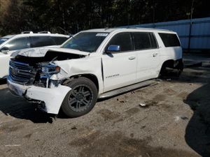 Chevrolet Suburban 5.3L 8 2015