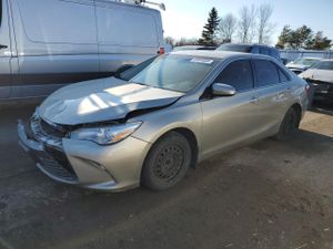 Toyota Camry LE 2.5L 4 2015