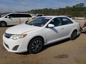 Toyota Camry L 2.5L 4 2013
