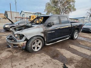 Dodge RAM SLT 5.7L 8 2012