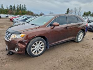Toyota Venza LE 2.7L 4 2012