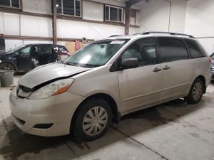Toyota Sienna CE 3.5L 6 2008