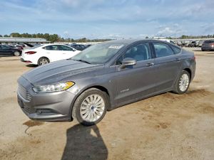 Ford Fusion SE HYBRID 2.0L 4 2014