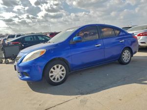 Nissan Versa S 1.6L 4 2014