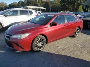 Toyota Camry LE 2.5L 4 2017
