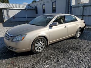 Toyota Avalon XL 3.5L 6 2006
