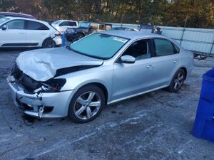 Volkswagen Passat SE 2.5L 5 2013