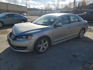 Volkswagen Passat SE 2.5L 5 2013
