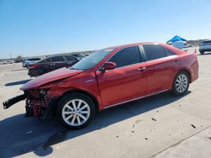 Toyota Camry HYBRID 2.5L 4 2012