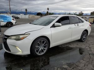 Toyota Camry LE 2.5L 4 2015