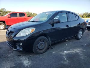 Nissan Versa S 1.6L 4 2013