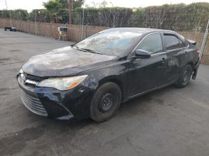 Toyota Camry LE 2.5L 4 2015