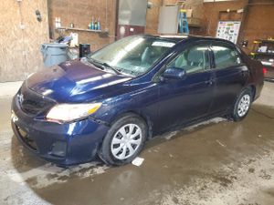 Toyota Corolla BASE 1.8L 4 2013