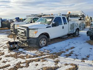 Ford F-350 SUPER DUTY 6.2L 8 2011