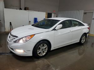 Hyundai Sonata GLS 2.4L 4 2013