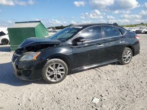 Nissan Sentra S 1.8L 4 2015