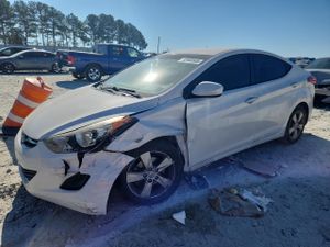 Hyundai Elantra GLS 1.8L 4 2013