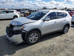 Nissan Rogue S 2.5L 4 2015