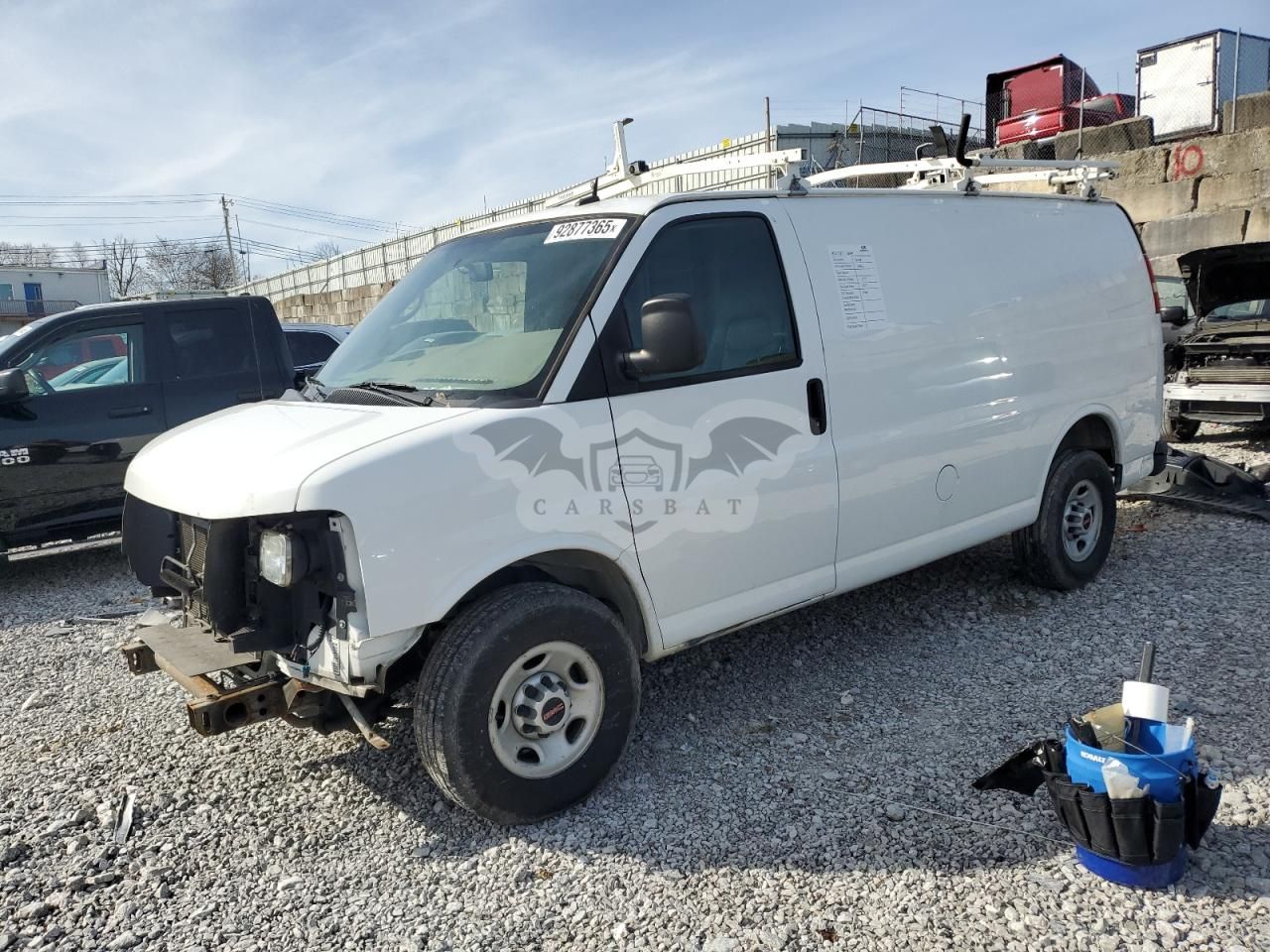 GMC Savana G3500 6.0L 8 2015
