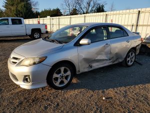 Toyota Corolla BASE 1.8L 4 2013
