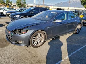 Tesla Model S 85D 2015