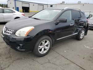 Nissan Rogue S 2.5L 4 2011