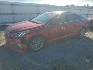 Hyundai Sonata SE 2.4L 4 2015