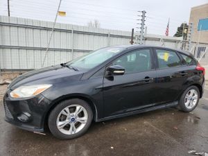 Ford Focus SE 2.0L 4 2014