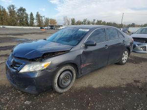 Toyota Camry BASE 2.5L 4 2011