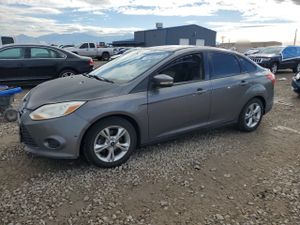 Ford Focus SE 2.0L 4 2014