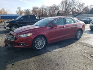 Ford Fusion SE 2.0L 4 2014