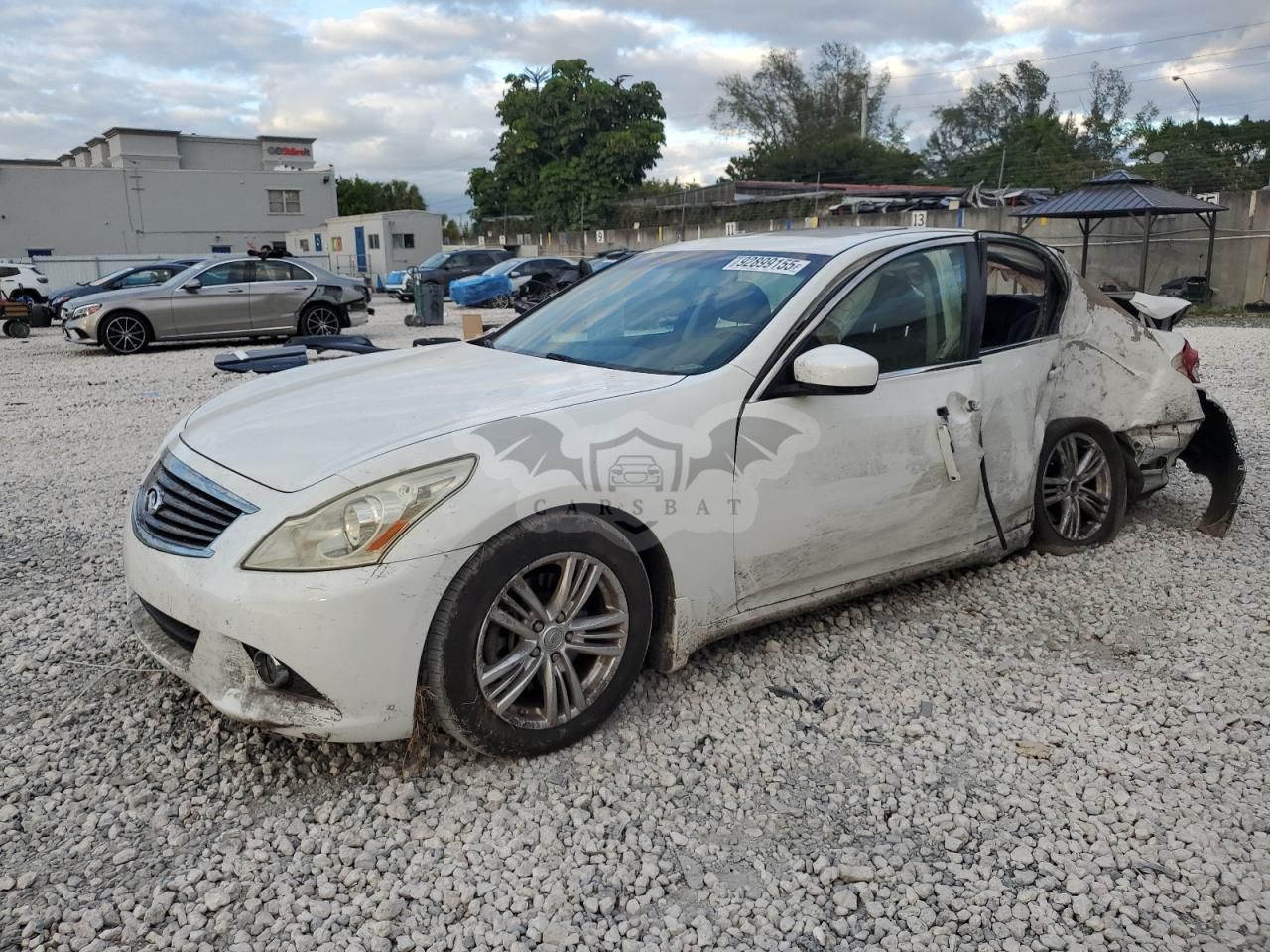 Infiniti G37 BASE 3.7L 6 2013