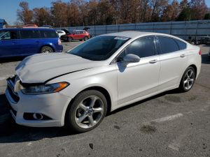 Ford Fusion SE 1.6L 4 2013
