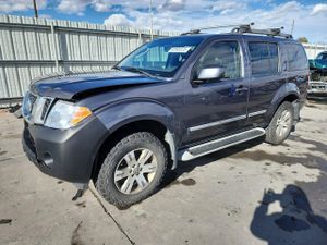 Nissan Pathfinder S 4.0L 6 2011