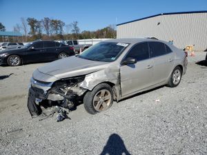 Chevrolet Malibu LS 2.5L 4 2015