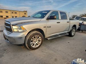 RAM 1500 ST 5.7L 8 2014
