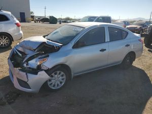 Nissan Versa S 1.6L 4 2015