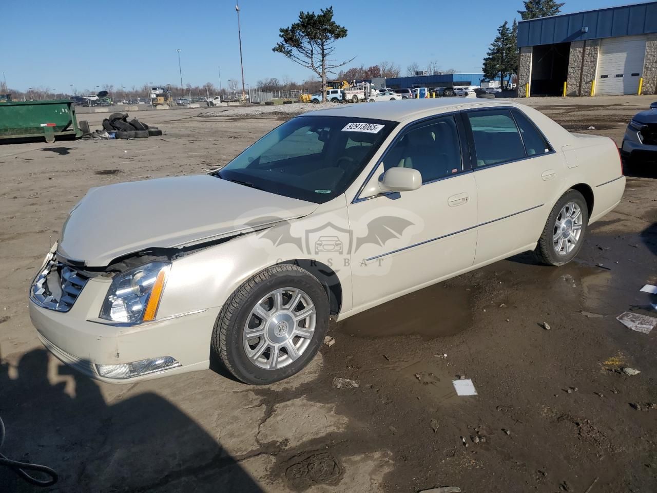 Cadillac DTS 4.6L 8 2011