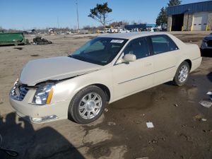Cadillac DTS 4.6L 8 2011