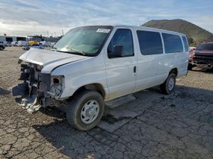 Ford Econoline E350 SUPER DUTY WAGON 5.4L 8 2013