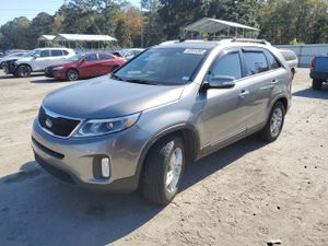 Kia Sorento LX 2.4L 4 2015