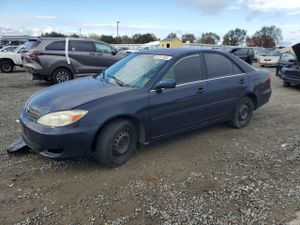 Toyota Camry LE 2.4L 4 2003