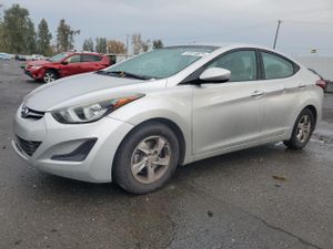 Hyundai Elantra SE 1.8L 4 2015